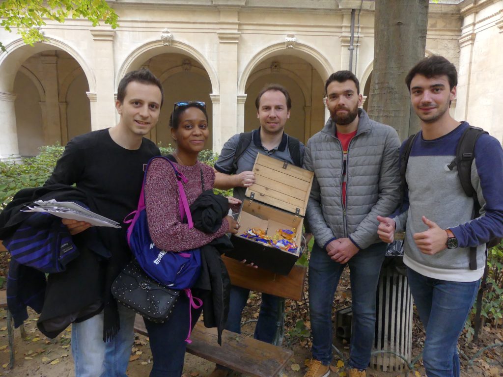 escape-enquete-10torsions-evenements-insolites-parcours-immersif-de-resolution-d-enigmes-en-plein-air