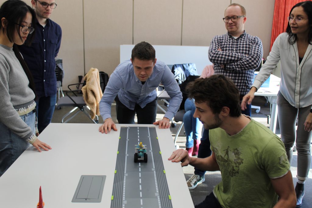 challenge-lego-paris-par-10torsions-evenements-insolites-creation-et-construction-de-projets-en-equipe