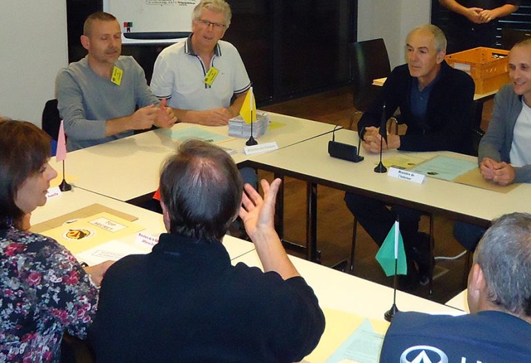 coup-d-etat–10torsions–événements-insolites-team-building-serious-games