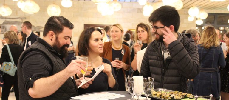 ice-breaker-10torsions-evenements-insolites-animation-rapide-et-ludique-pour-creer-du-lien-entre-participants