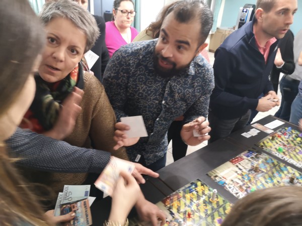 10torsions-dealmakers-negociations-serious-game-jeu-de-strategie-et-cohesion-d-equipe-evenements-insolites